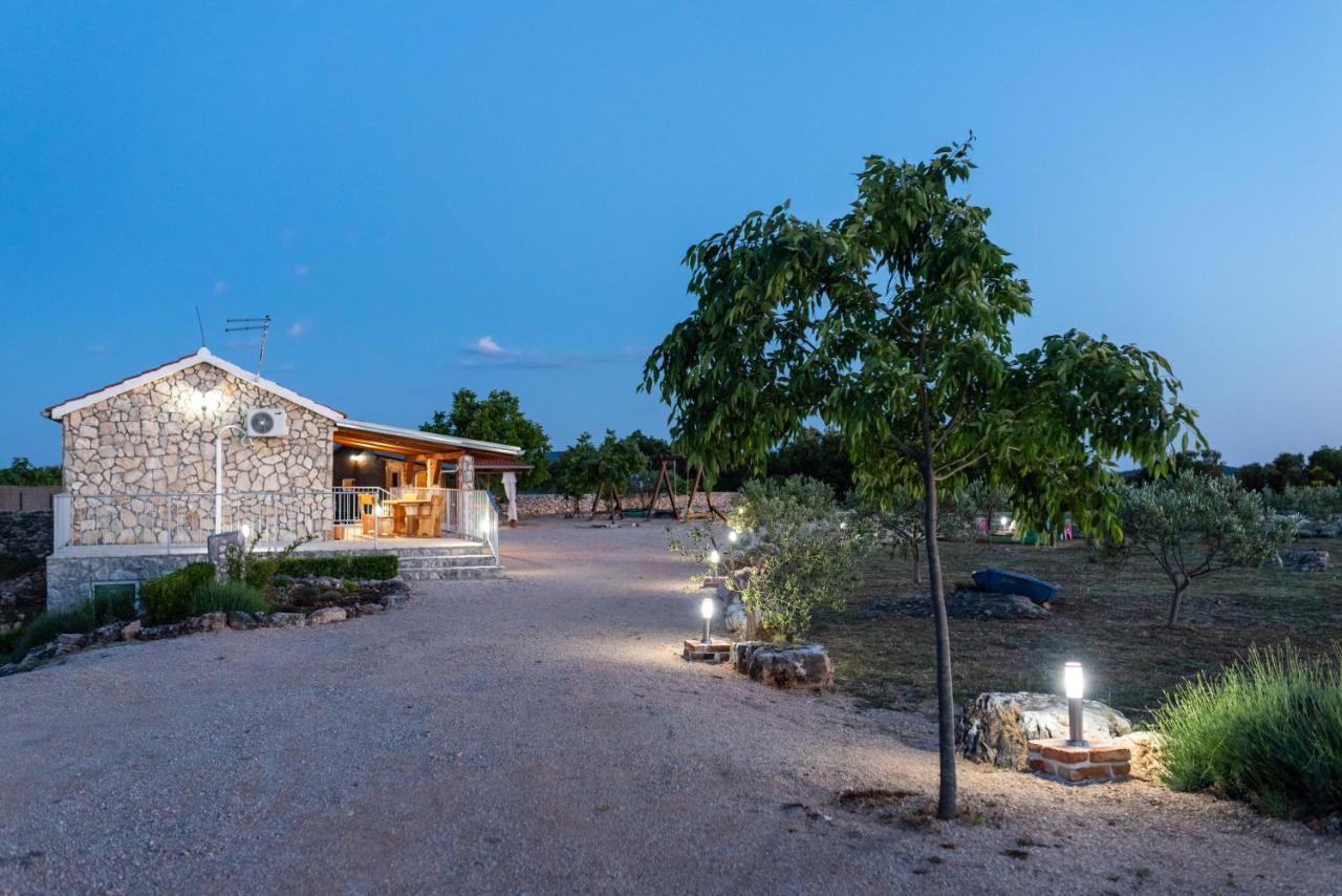 Holiday Home Juli With Jacuzzi Šibenik Dış mekan fotoğraf