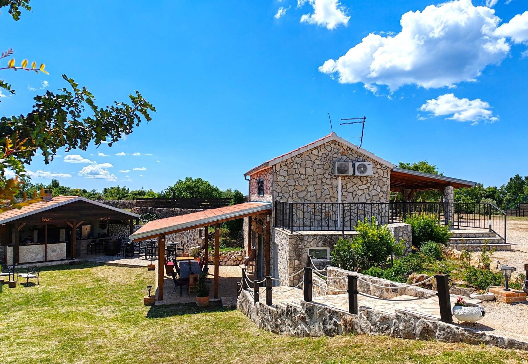 Holiday Home Juli With Jacuzzi Šibenik Dış mekan fotoğraf
