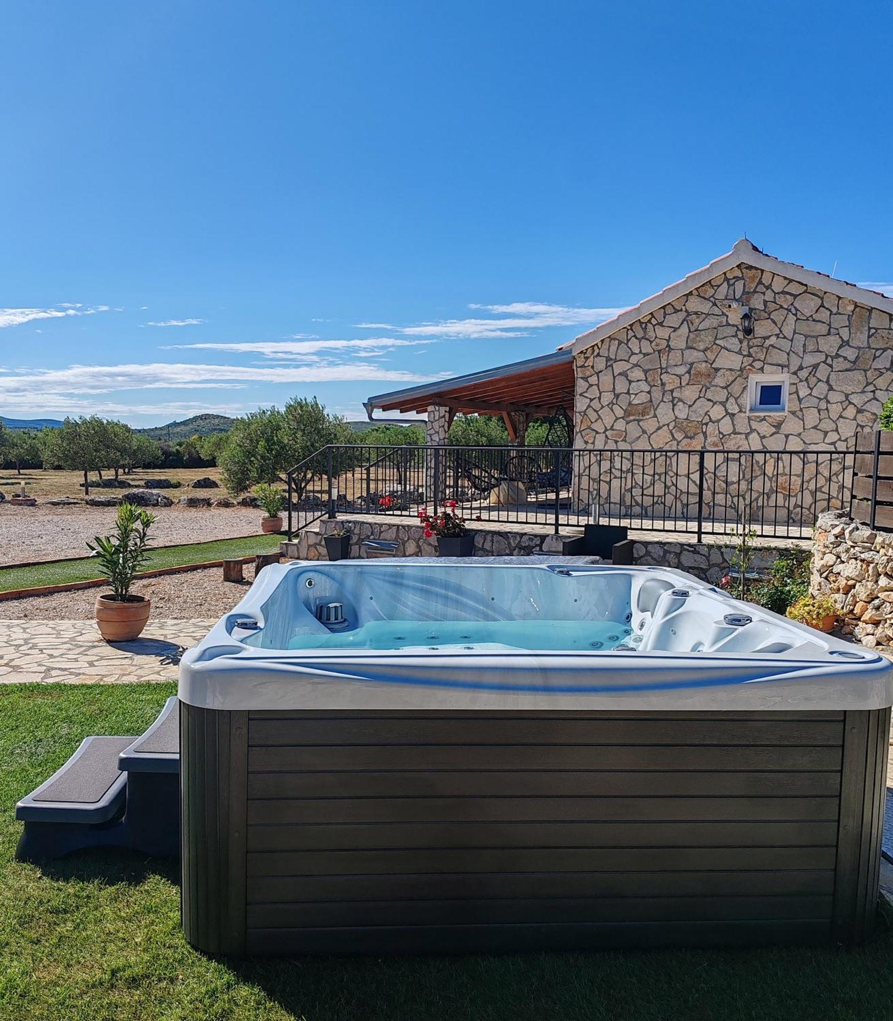 Holiday Home Juli With Jacuzzi Šibenik Dış mekan fotoğraf