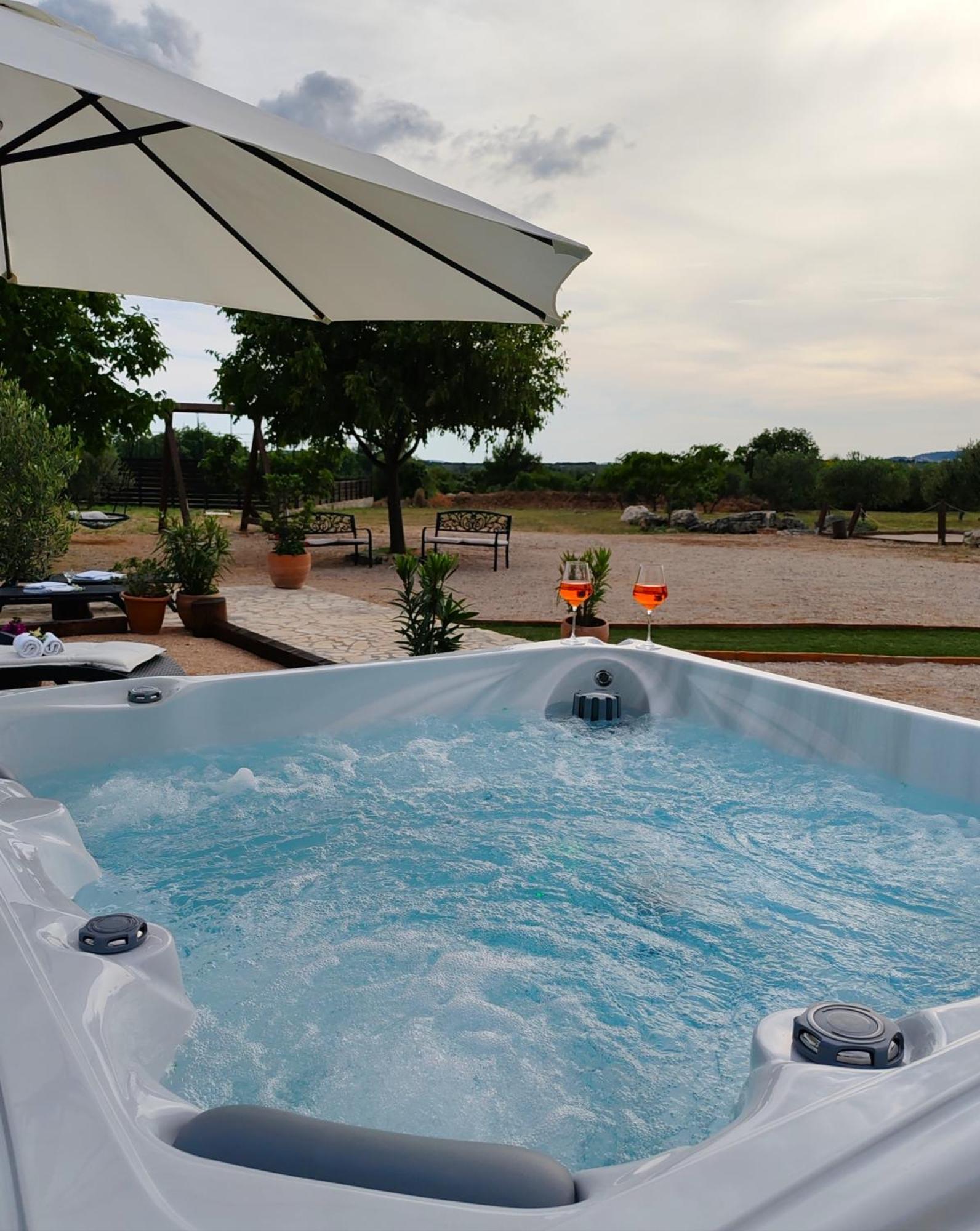 Holiday Home Juli With Jacuzzi Šibenik Dış mekan fotoğraf