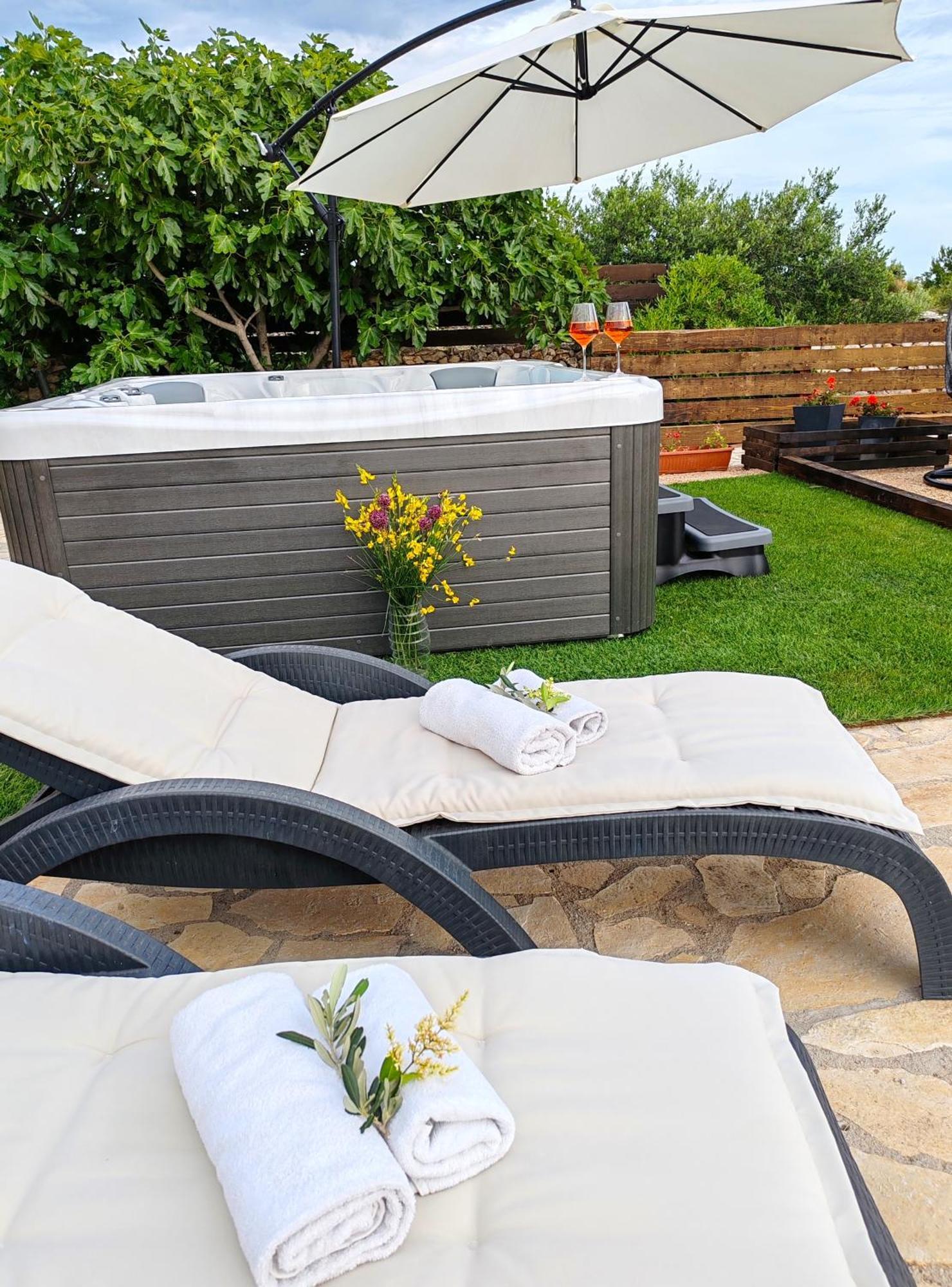 Holiday Home Juli With Jacuzzi Šibenik Dış mekan fotoğraf