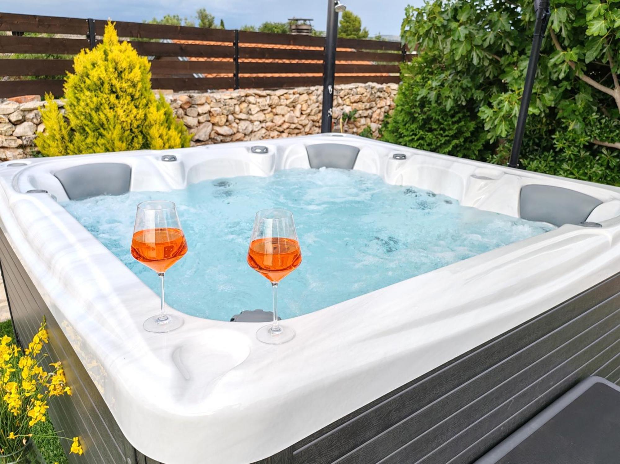 Holiday Home Juli With Jacuzzi Šibenik Dış mekan fotoğraf